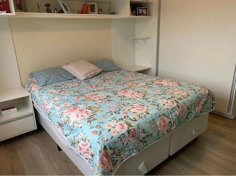 Apartamento Lindo Com Garagem Porto Alegre Brésil